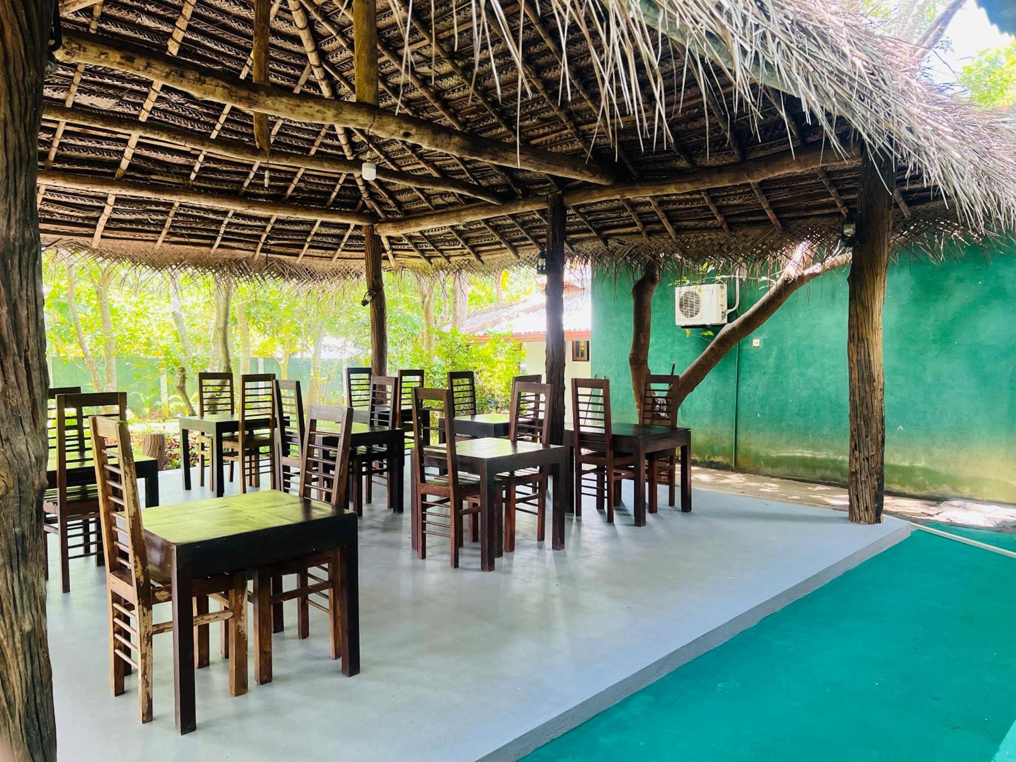 Kingfisher Resort & Retreat Sigiriya Exterior photo